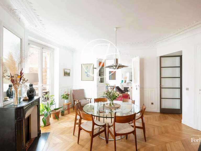 Appartement Paris 9e - 3 chambres - 116m²