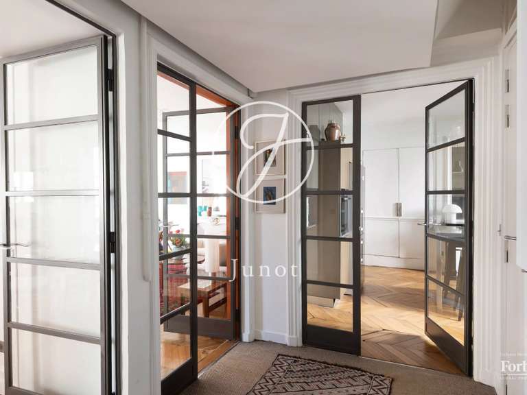 Appartement Paris 9e - 3 chambres - 116m²