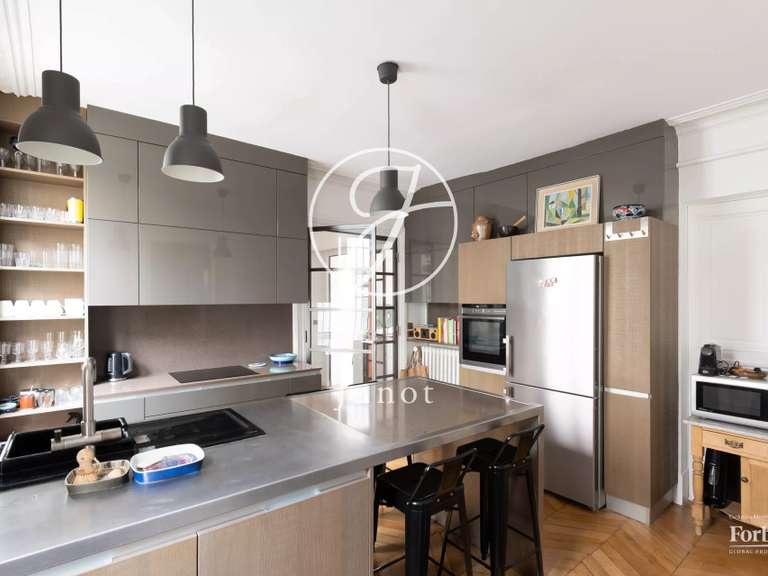 Appartement Paris 9e - 3 chambres - 116m²