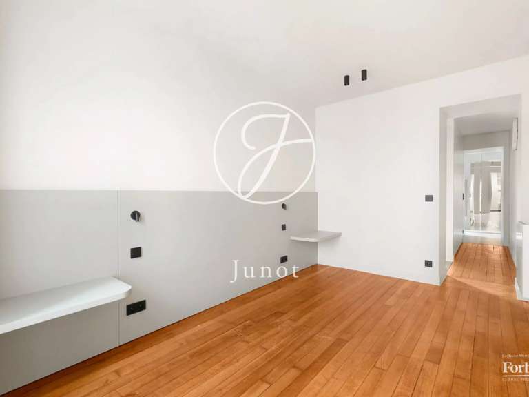 Appartement Paris 9e - 3 chambres - 95m²
