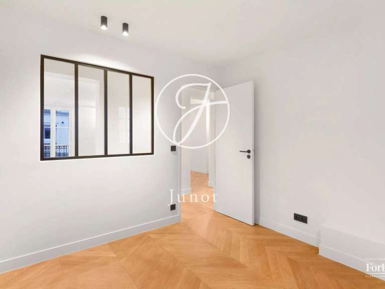 Appartement Paris 9e - 3 chambres - 95m²