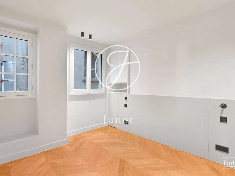 Appartement Paris 9e - 3 chambres - 95m²