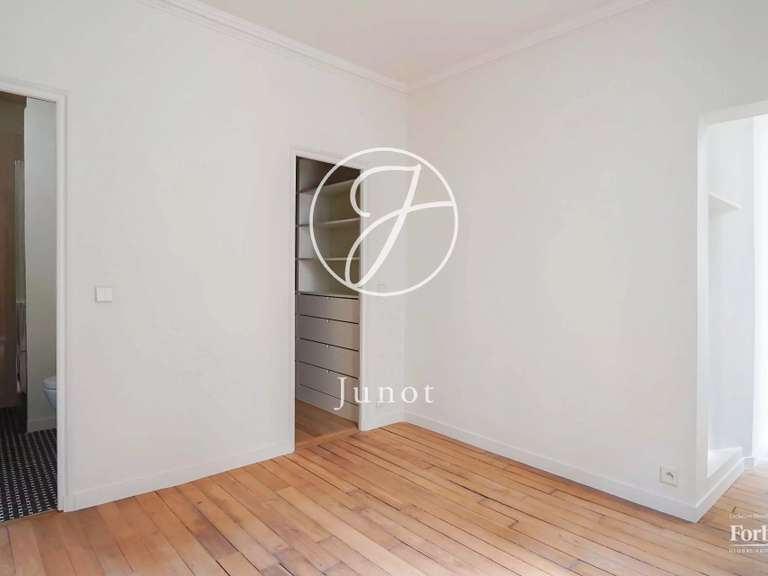 Appartement Paris 9e - 3 chambres - 95m²