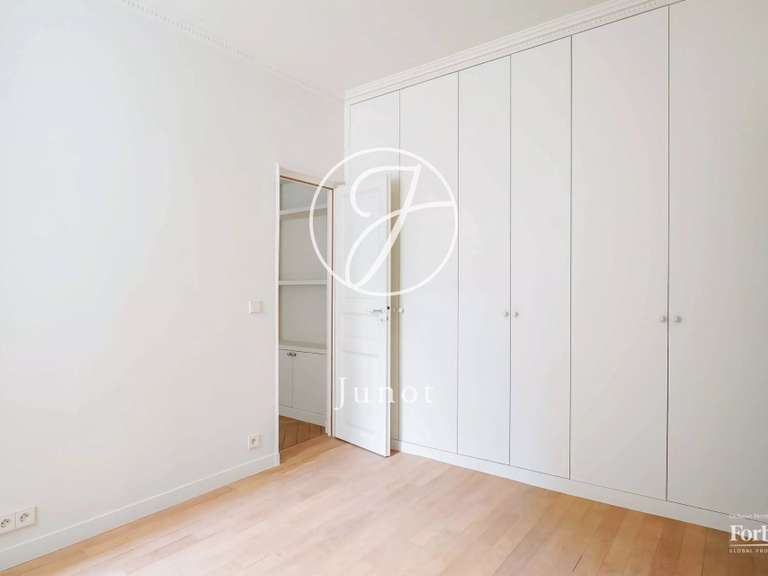 Appartement Paris 9e - 3 chambres - 95m²