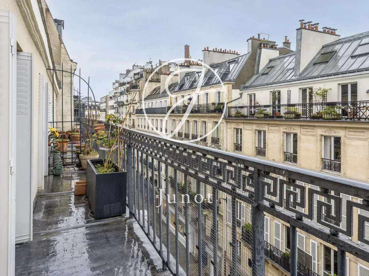 Apartment Paris 9e
