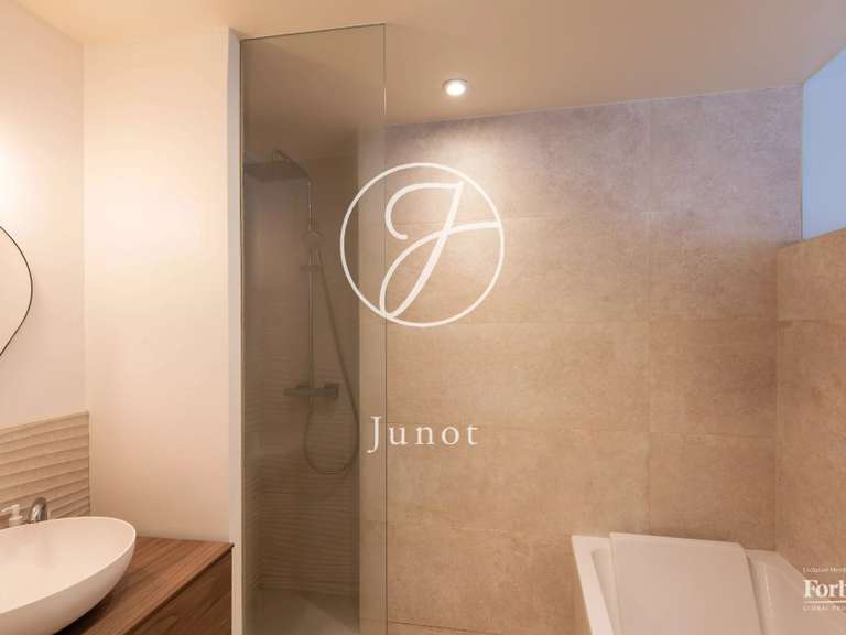 Appartement Paris 9e - 1 chambre - 70m²
