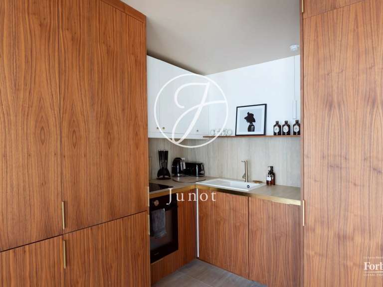 Appartement Paris 9e - 1 chambre - 70m²