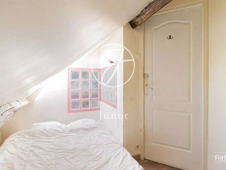 Appartement Paris 9e - 2 chambres - 63m²