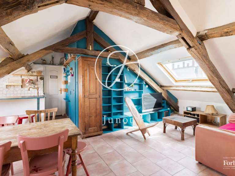 Appartement Paris 9e - 2 chambres - 63m²