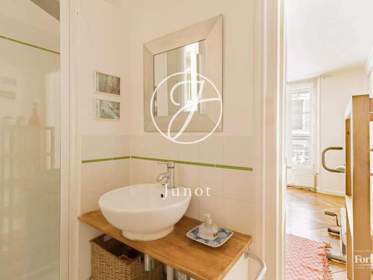 Appartement Paris 9e - 4 chambres - 132m²