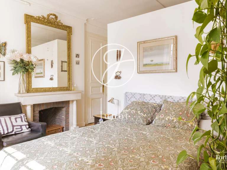 Appartement Paris 9e - 4 chambres - 132m²