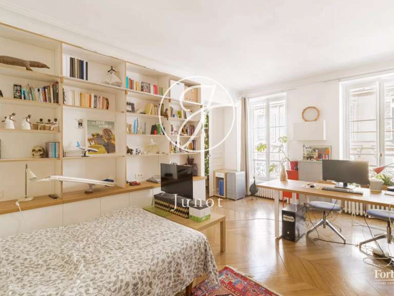 Appartement Paris 9e - 4 chambres - 132m²