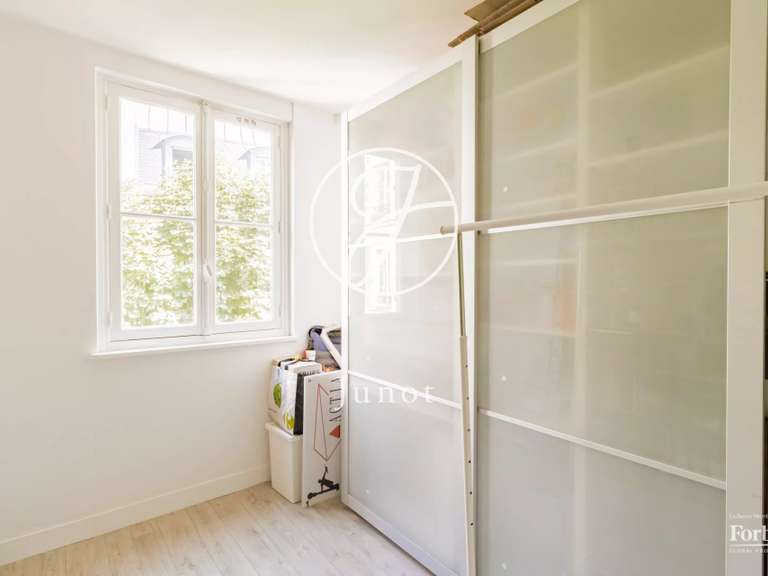 Appartement Paris 9e - 4 chambres - 132m²