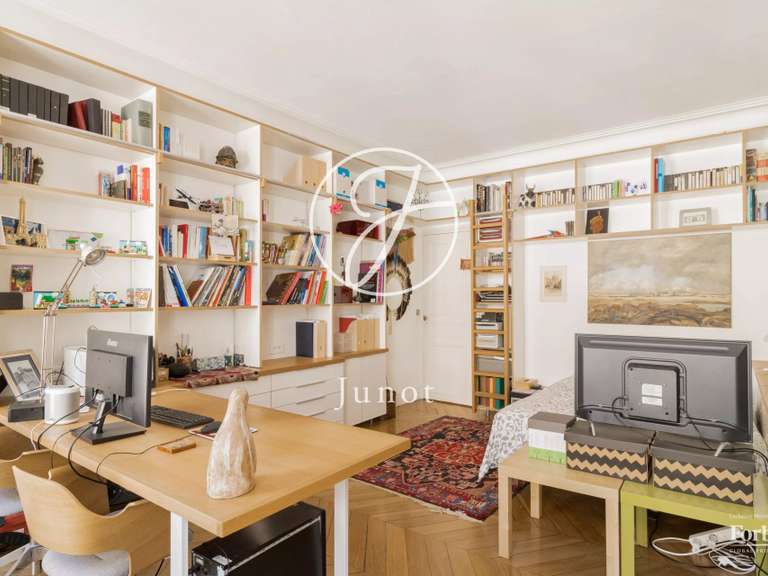 Appartement Paris 9e - 4 chambres - 132m²