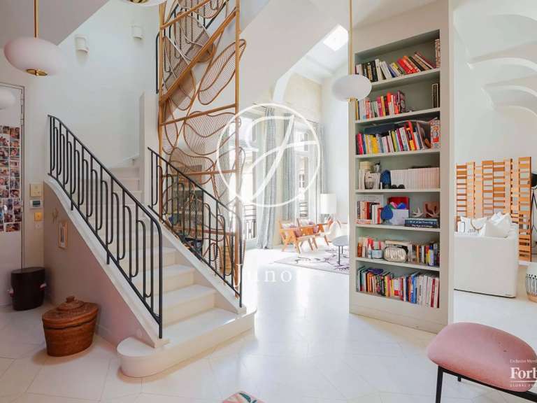 Appartement Paris 9e - 5 chambres - 229m²