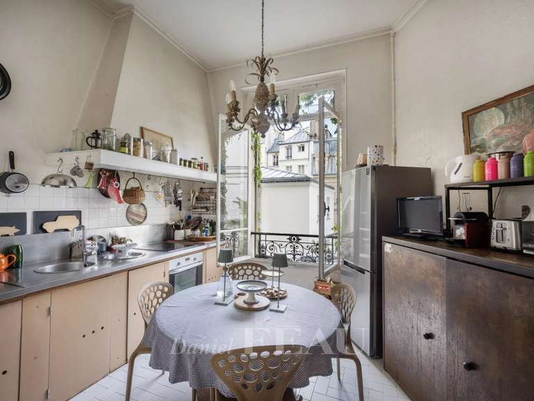 Appartement Paris 9e - 5 chambres - 239m²