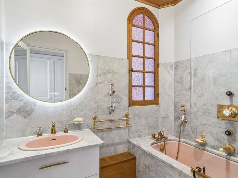 Appartement Paris 9e - 4 chambres - 165m²