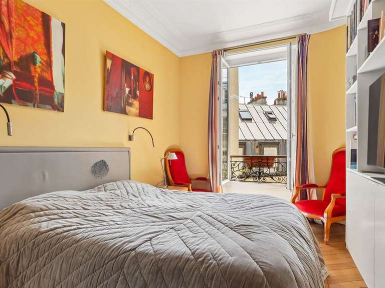 Appartement Paris 9e - 4 chambres - 165m²