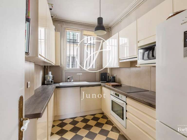 Appartement Paris 9e - 2 chambres - 93m²