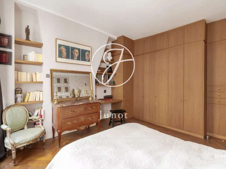 Appartement Paris 9e - 2 chambres - 93m²