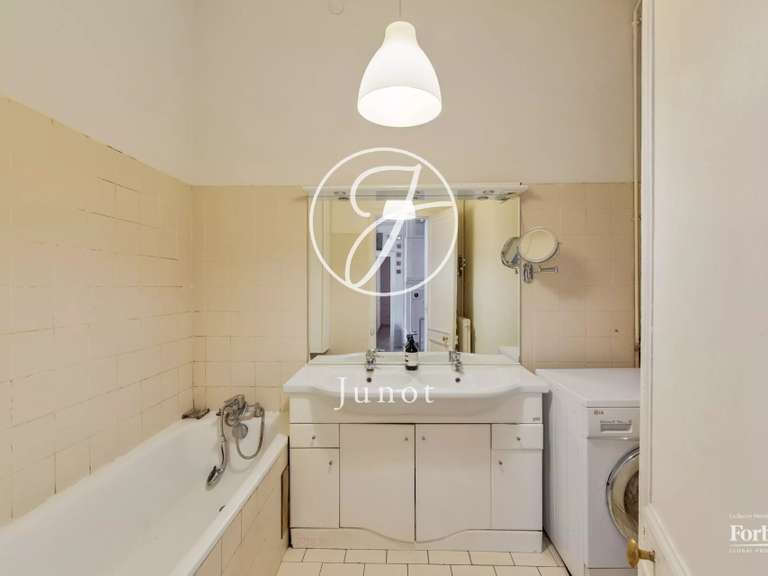 Appartement Paris 9e - 2 chambres - 93m²