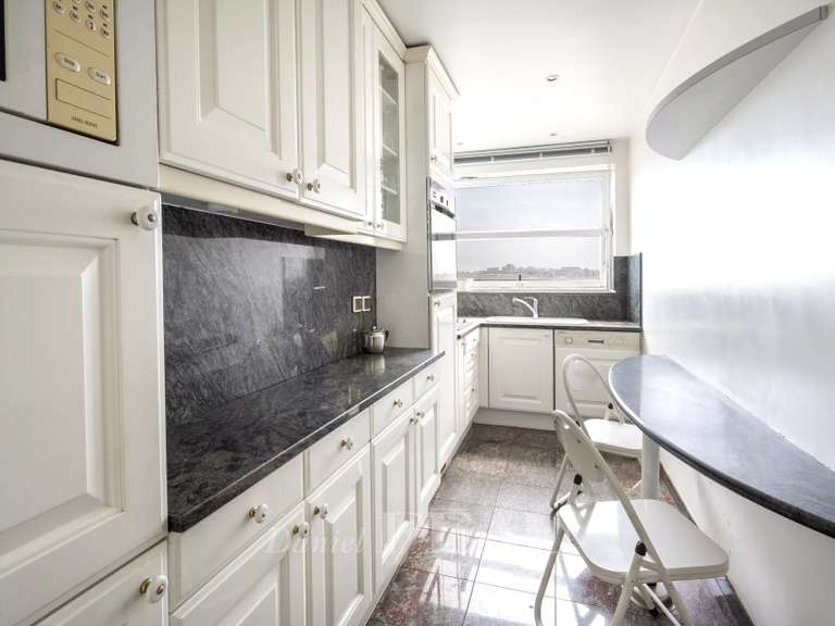 Appartement Paris 9e - 3 chambres - 103m²