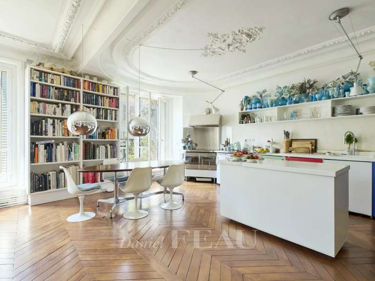 Appartement Paris 9e - 4 chambres - 135m²
