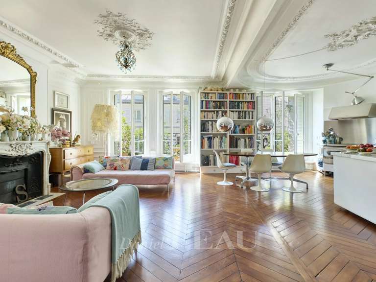 Appartement Paris 9e - 4 chambres - 135m²