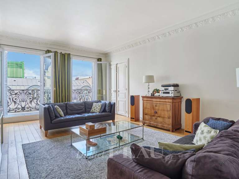 Appartement Paris 9e - 3 chambres - 168m²