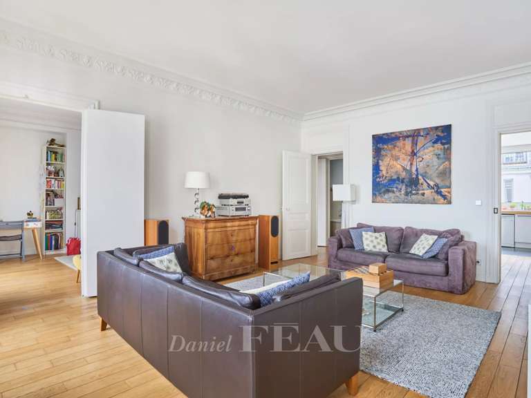 Appartement Paris 9e - 3 chambres - 168m²