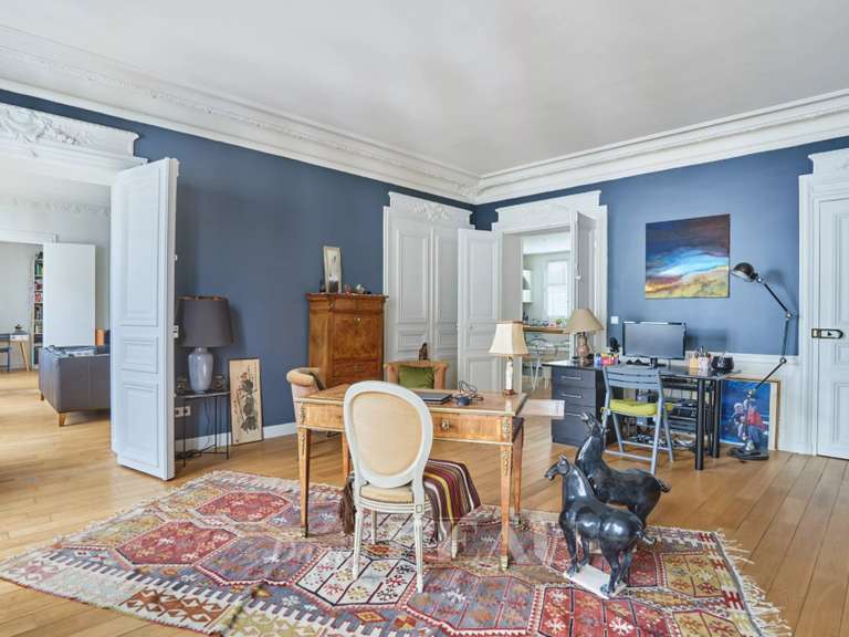 Appartement Paris 9e - 3 chambres - 168m²