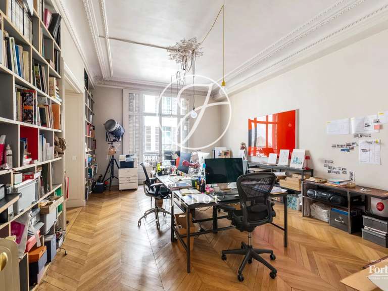 Appartement Paris 9e - 5 chambres - 239m²