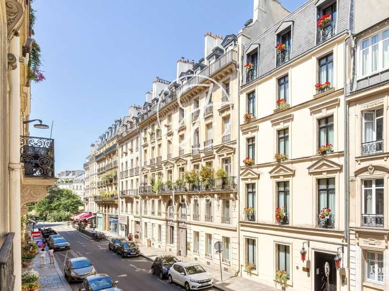 Appartement Paris 9e - 5 chambres - 239m²