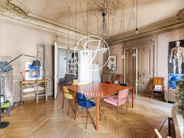 Appartement Paris 9e - 5 chambres - 239m²