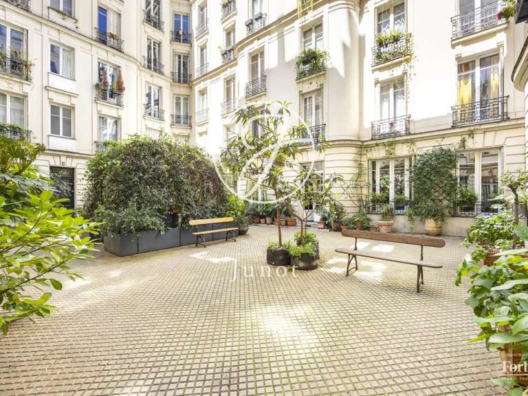 Appartement Paris 9e - 3 chambres - 289m²