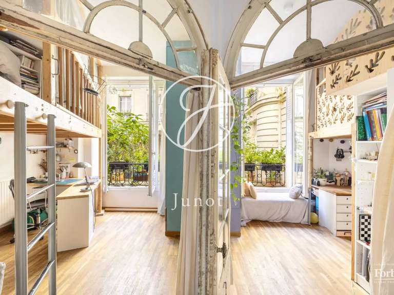Appartement Paris 9e - 3 chambres - 289m²