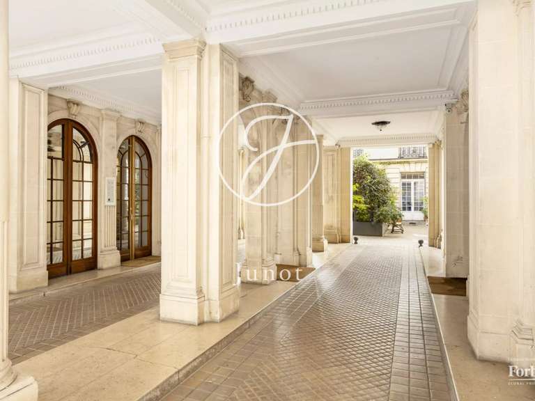 Appartement Paris 9e - 3 chambres - 289m²