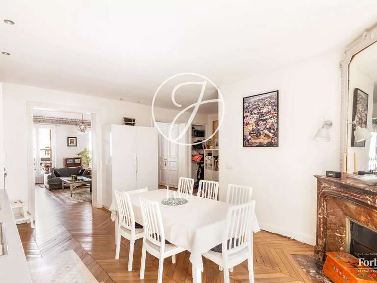 Appartement Paris 9e - 3 chambres - 121m²