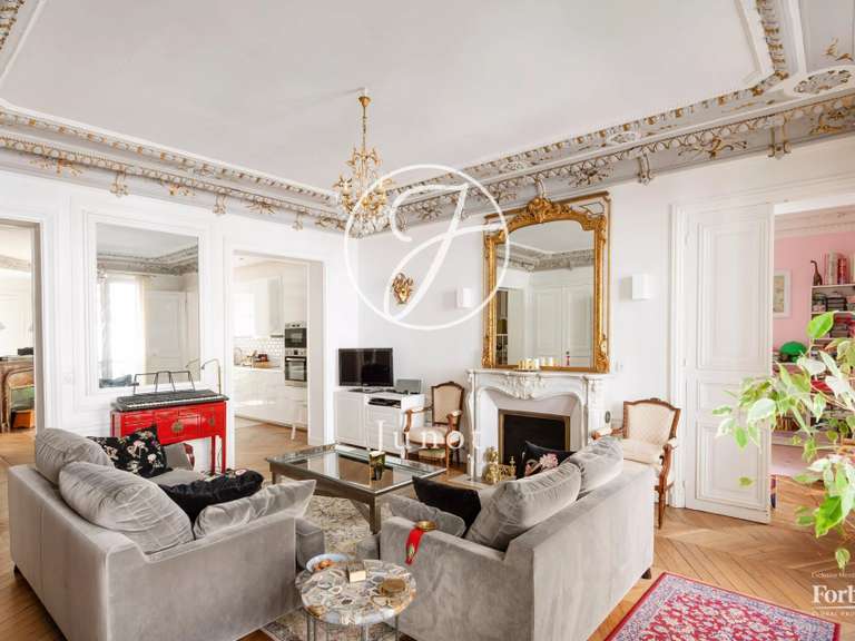 Appartement Paris 9e - 3 chambres - 121m²