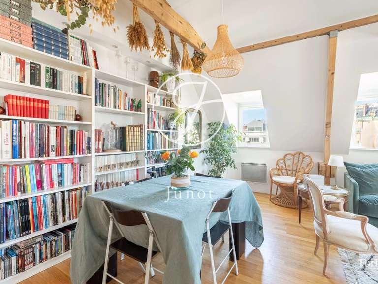 Appartement Paris 9e - 3 chambres - 125m²