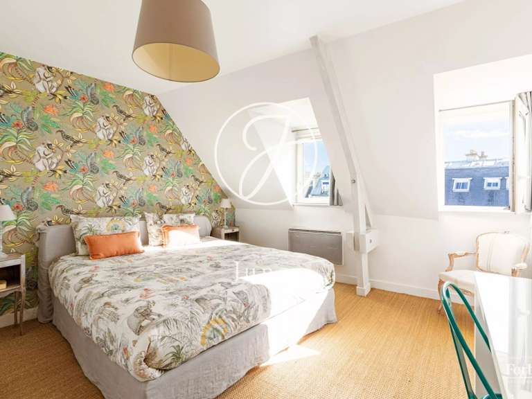 Appartement Paris 9e - 3 chambres - 125m²