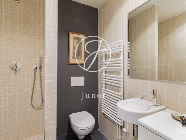 Appartement Paris 9e - 3 chambres - 168m²