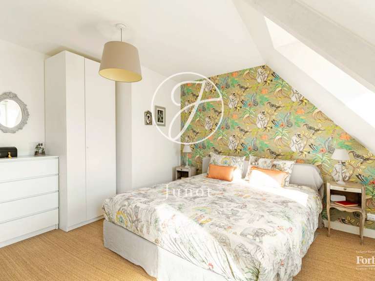 Appartement Paris 9e - 3 chambres - 125m²