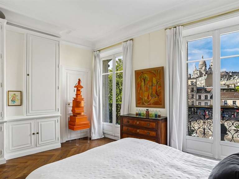 Appartement Paris 9e - 2 chambres - 84m²