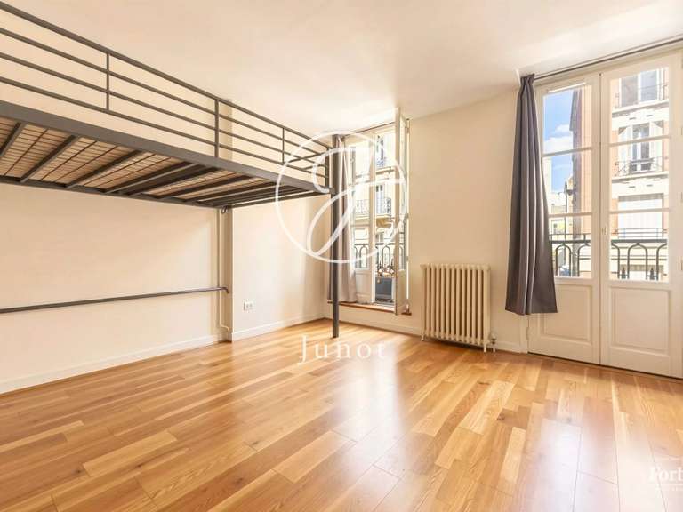 Appartement Paris 9e - 4 chambres - 112m²