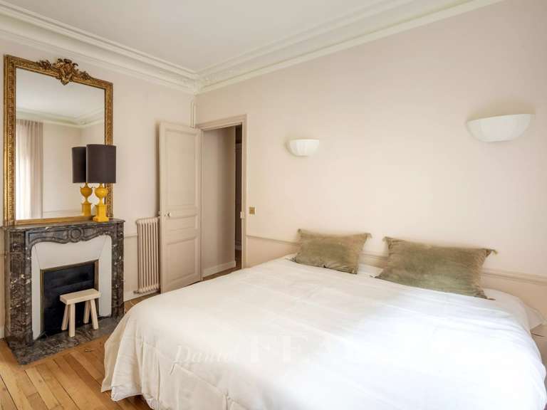 Appartement Paris 9e - 3 chambres - 120m²