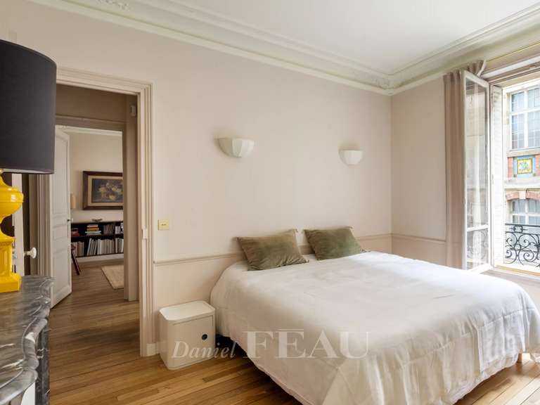 Appartement Paris 9e - 3 chambres - 120m²