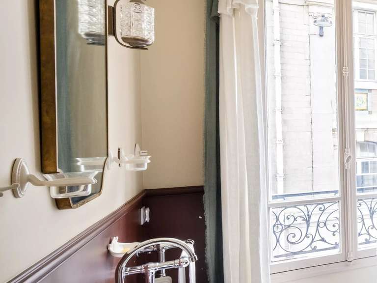 Appartement Paris 9e - 3 chambres - 120m²