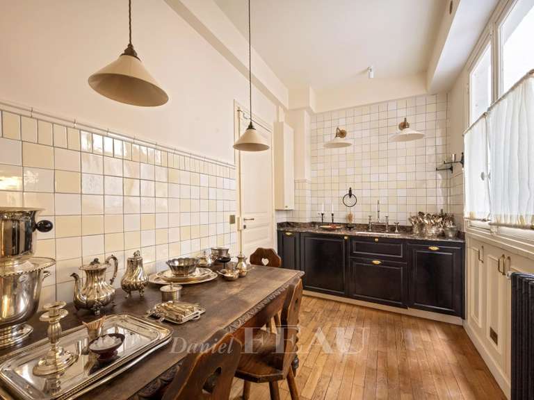 Appartement Paris 9e - 3 chambres - 120m²