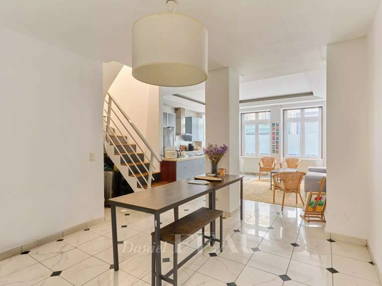 Appartement Paris 9e - 3 chambres - 114m²